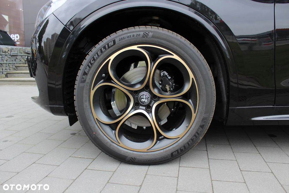 Alfa Romeo Stelvio 2.0 Turbo Intensa Q4 - 7