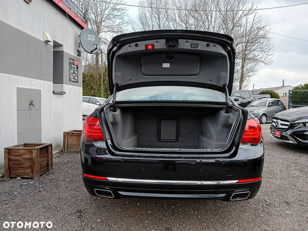 BMW Seria 7 740d xDrive - 12