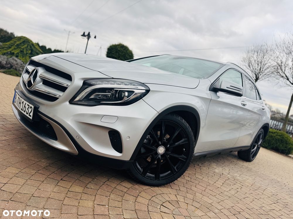 Mercedes-Benz GLA 200 7G-DCT Style - 37