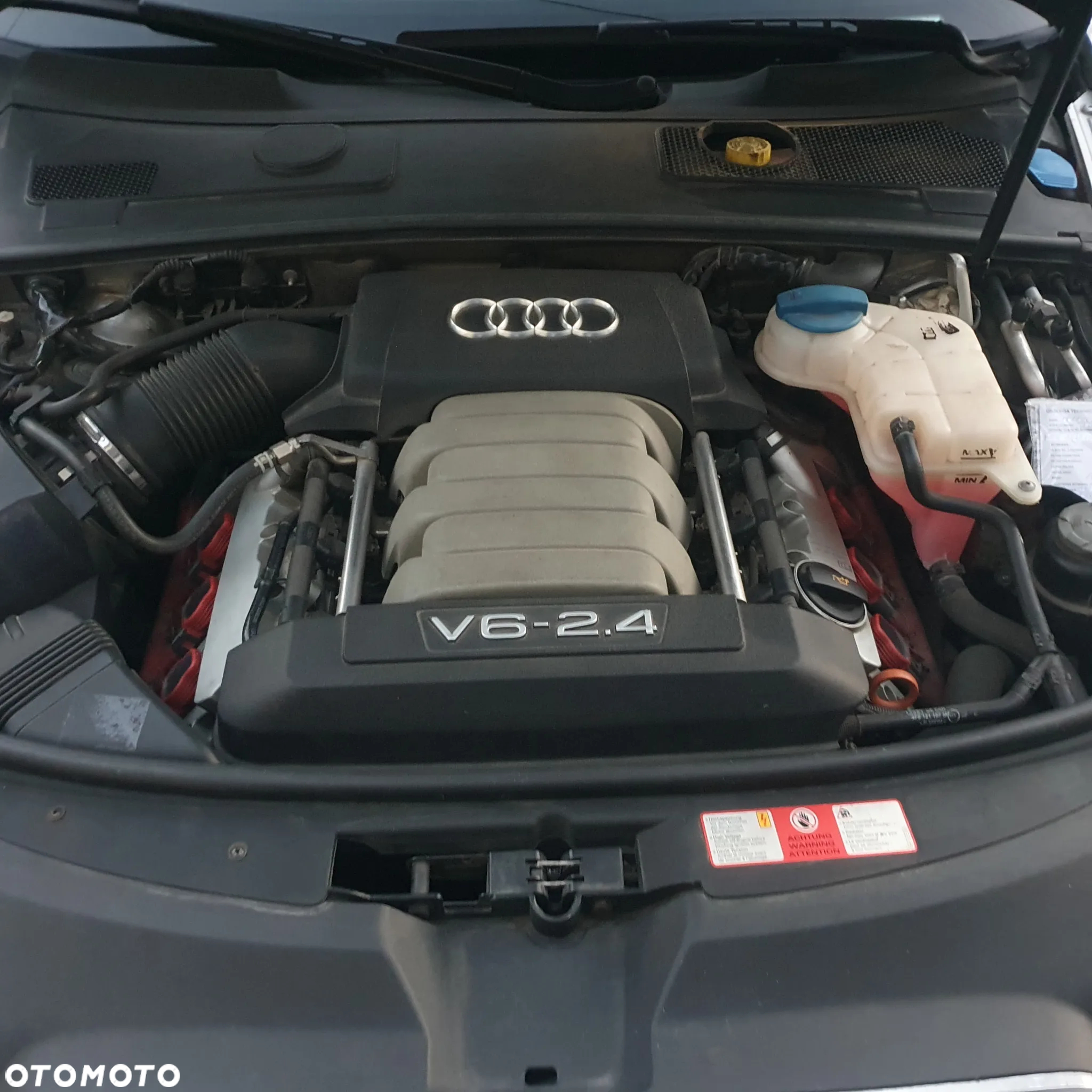 Audi A6 2.4 - 12