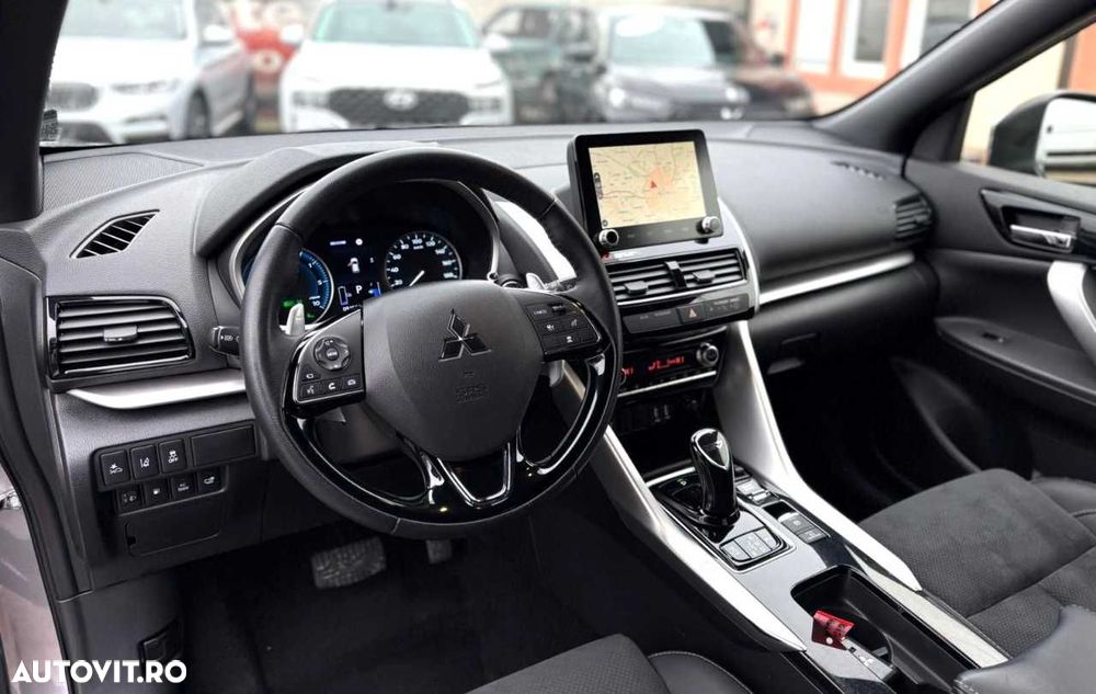 Mitsubishi Eclipse-Cross - 21