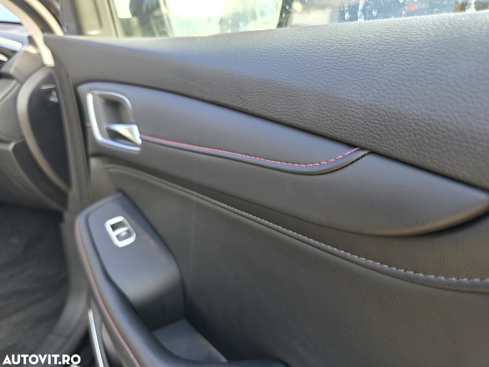 MG EHS 1.5 T-GDi AT PHEV Excite - 15