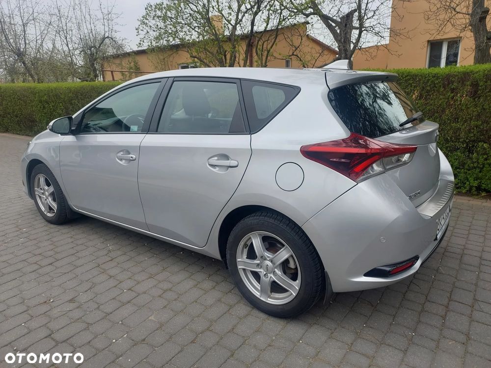 Toyota Auris 1.6 Classic Plus - 3