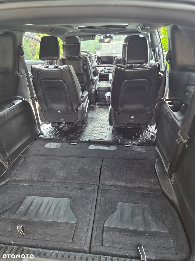 Chrysler Pacifica - 34