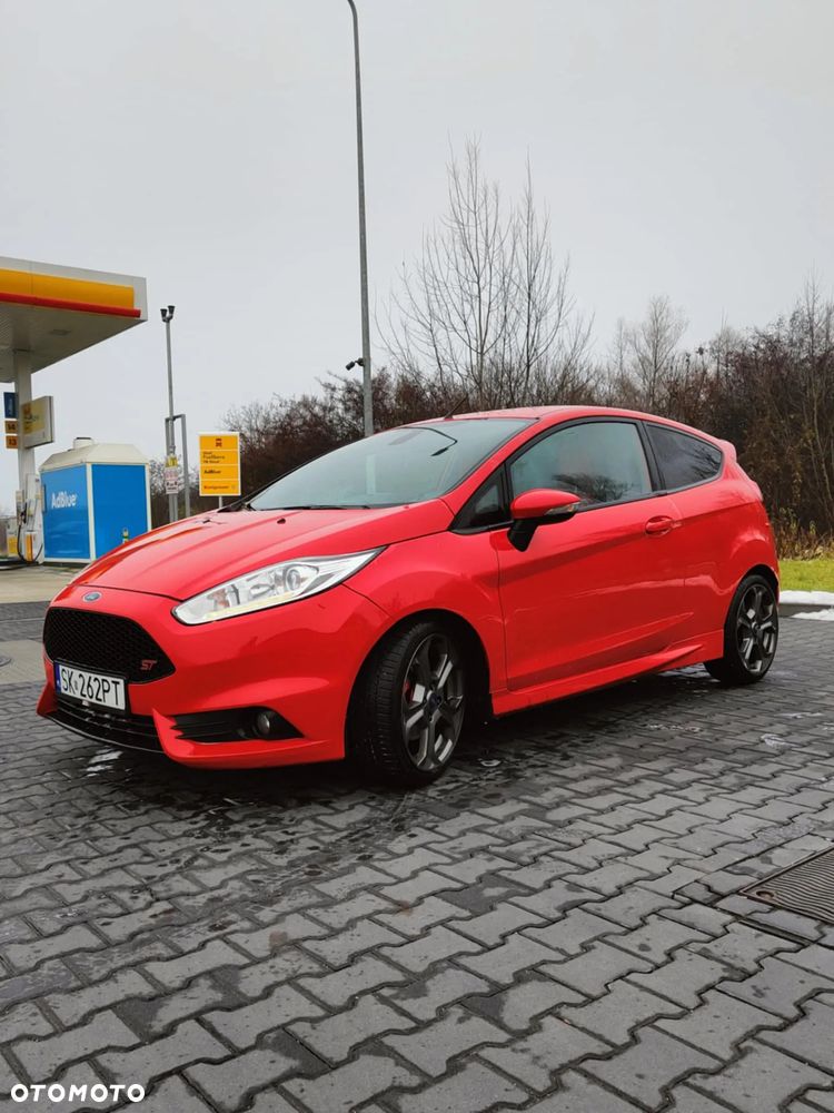 Ford Fiesta ST2 - 4