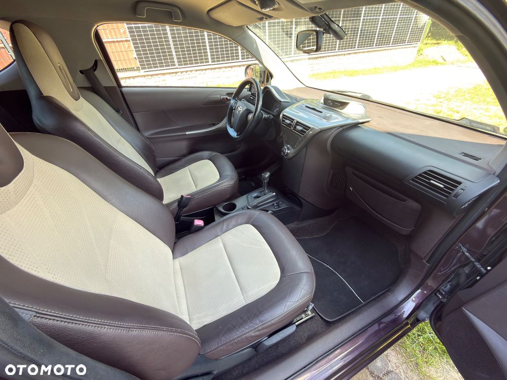 Toyota iQ 1.0 Sol EU5 CVT - 12