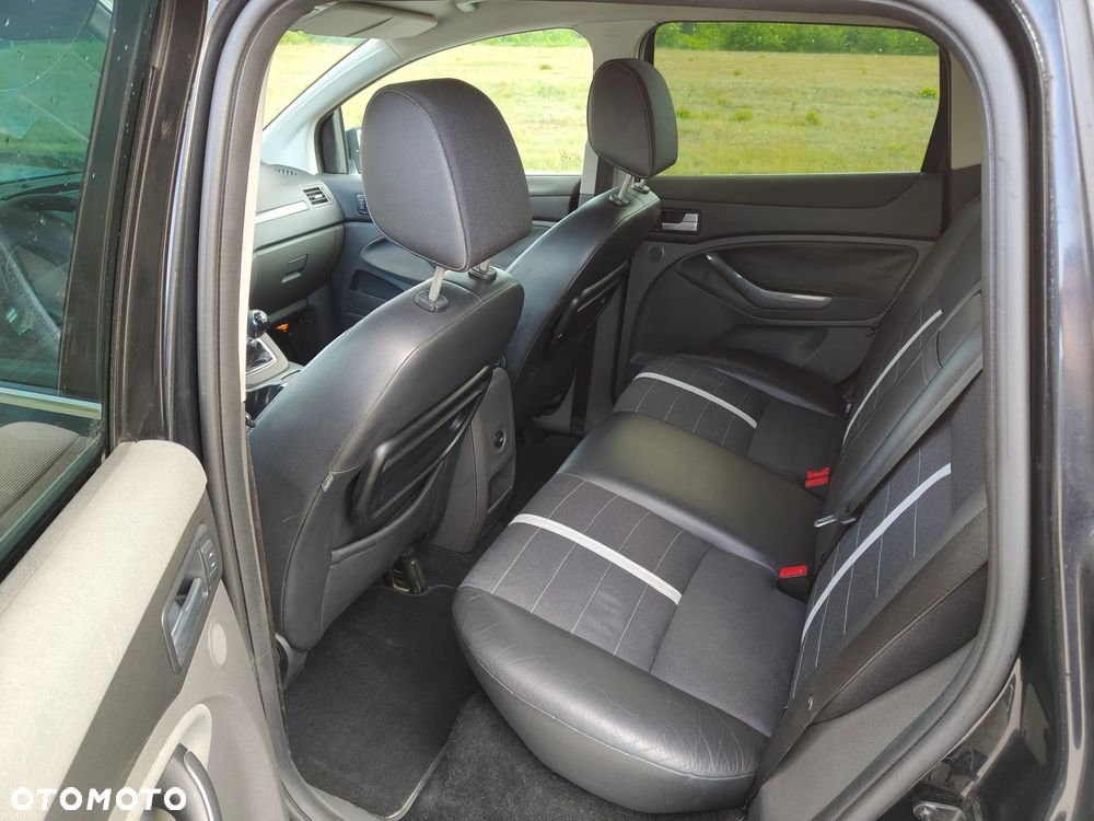 Ford Kuga 2.0 TDCi 4x4 Trend - 14