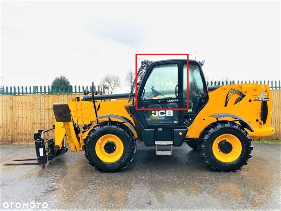 Szyba Szyby GÓRNA DRZWI DO ŁADOWARKI TELESKOPOWEJ  nr 107JCB - 2