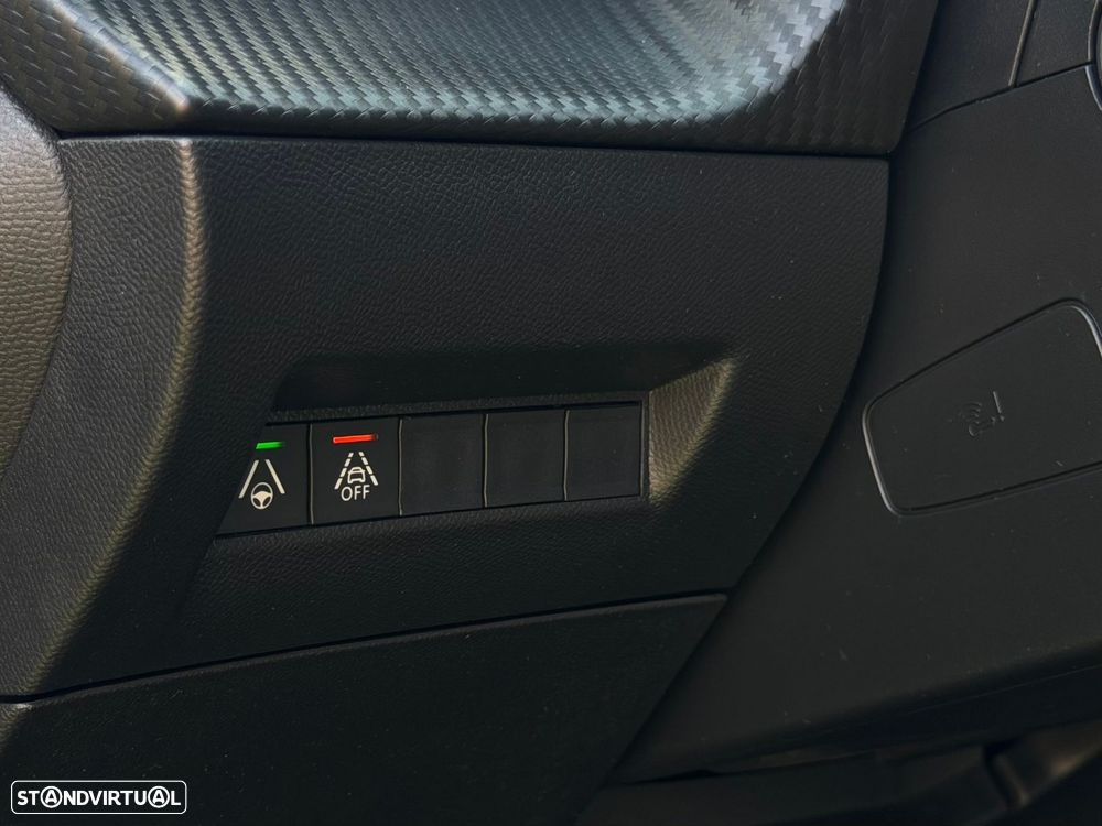 Peugeot e-2008 50 kWh GT - 24