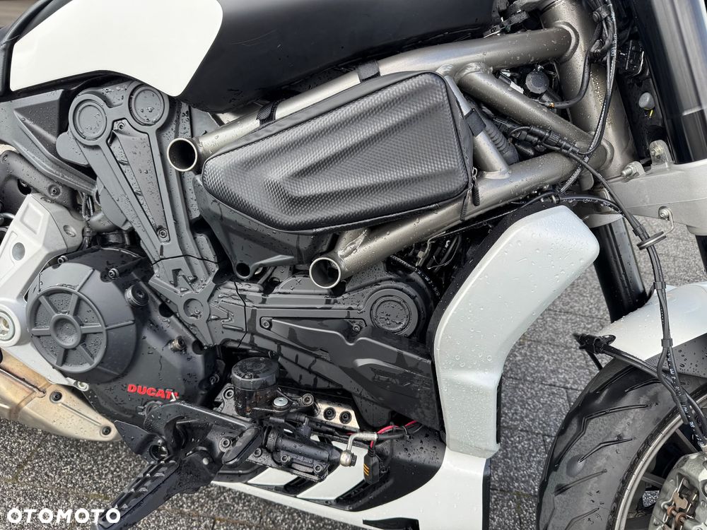 Ducati Diavel - 15