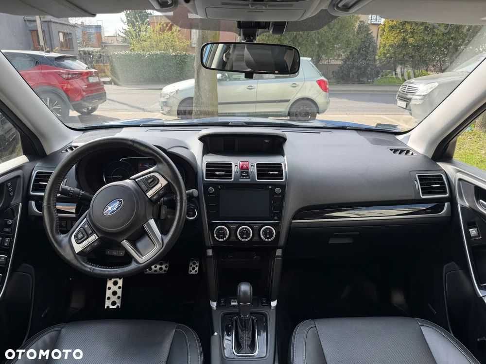 Subaru Forester 2.0 XT Comfort Lineartronic - 10