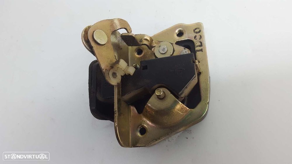 FECHADURA PORTA TRASEIRA DIREITA KIA CARNIVAL II 2.9 CDRI EX - 2