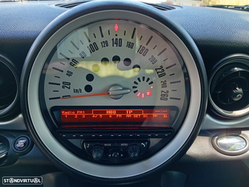 MINI 3 Portas Cooper D - 10