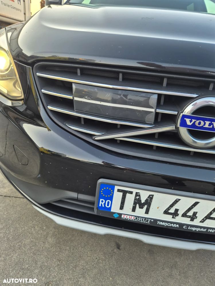Volvo XC 60 D5AWD Summum - 4