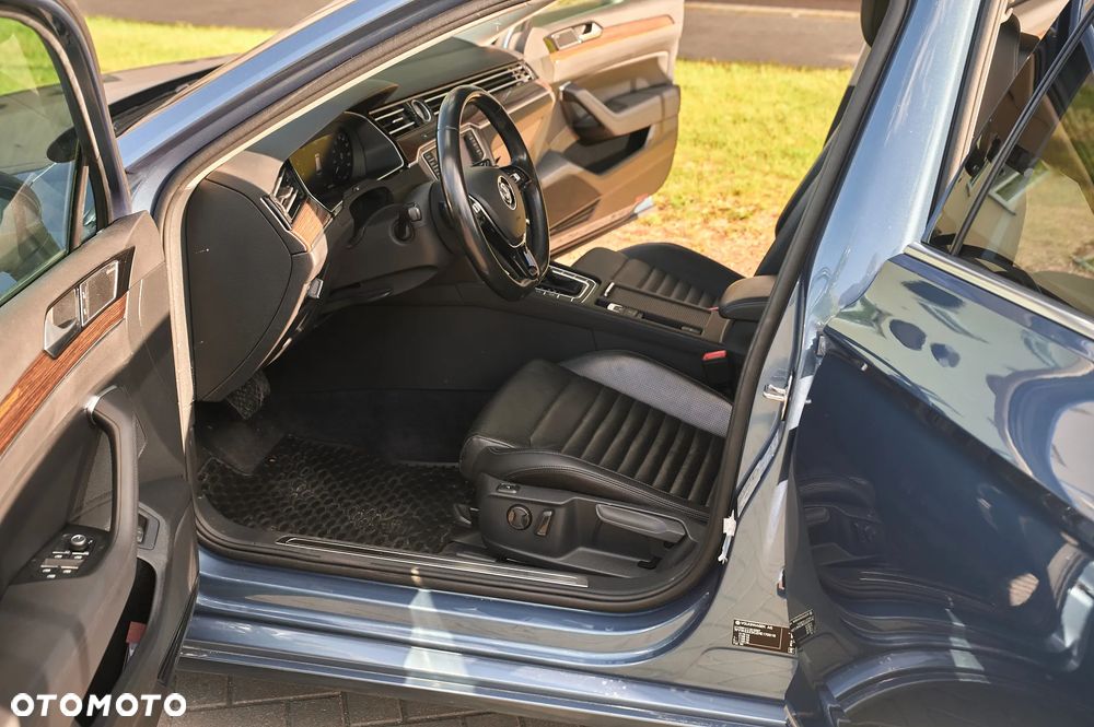 Volkswagen Passat - 23