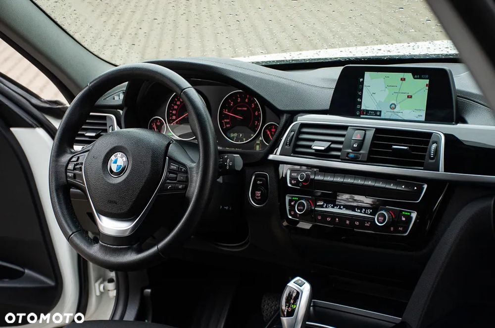 BMW Seria 3 318i GPF Luxury Line Purity - 15