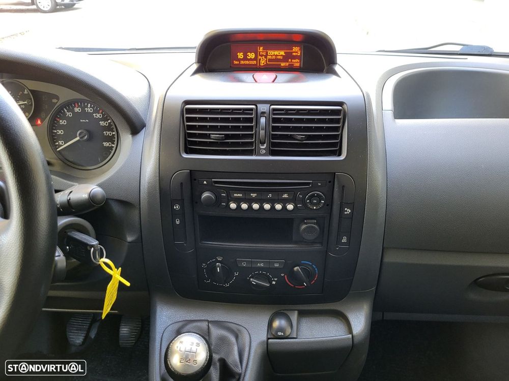 Peugeot Expert 2.0 HDi L2H1 Semi-Vidrado - 6