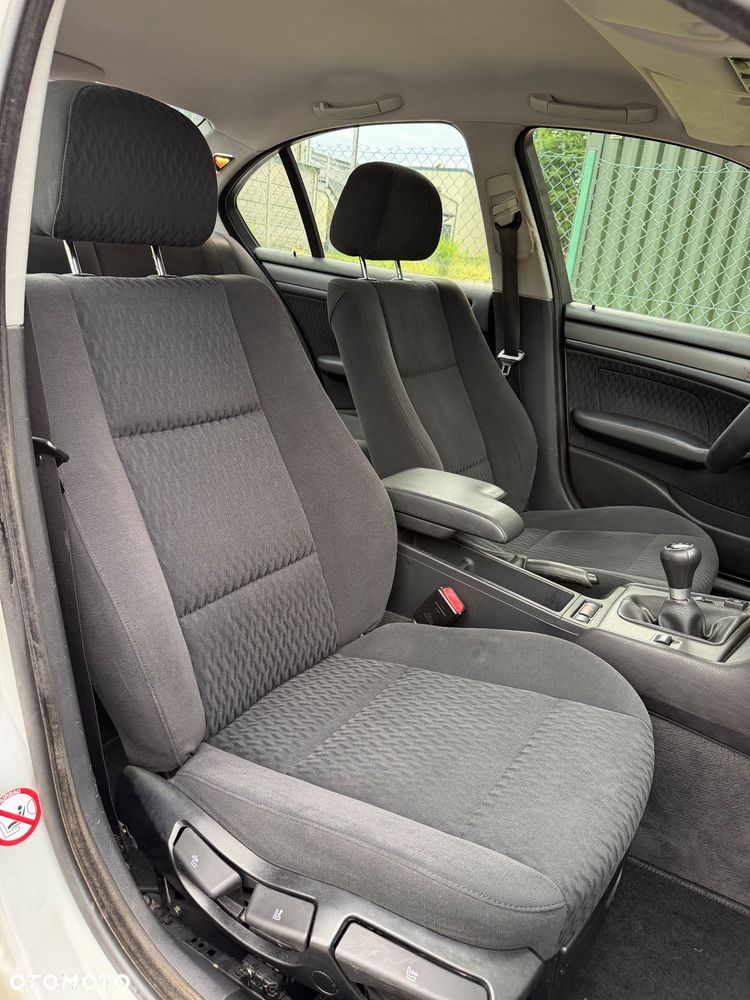 BMW Seria 3 - 24