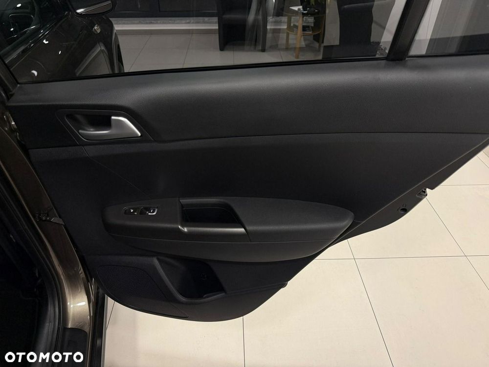 Kia Sportage 1.6 GDI 2WD Attract - 17