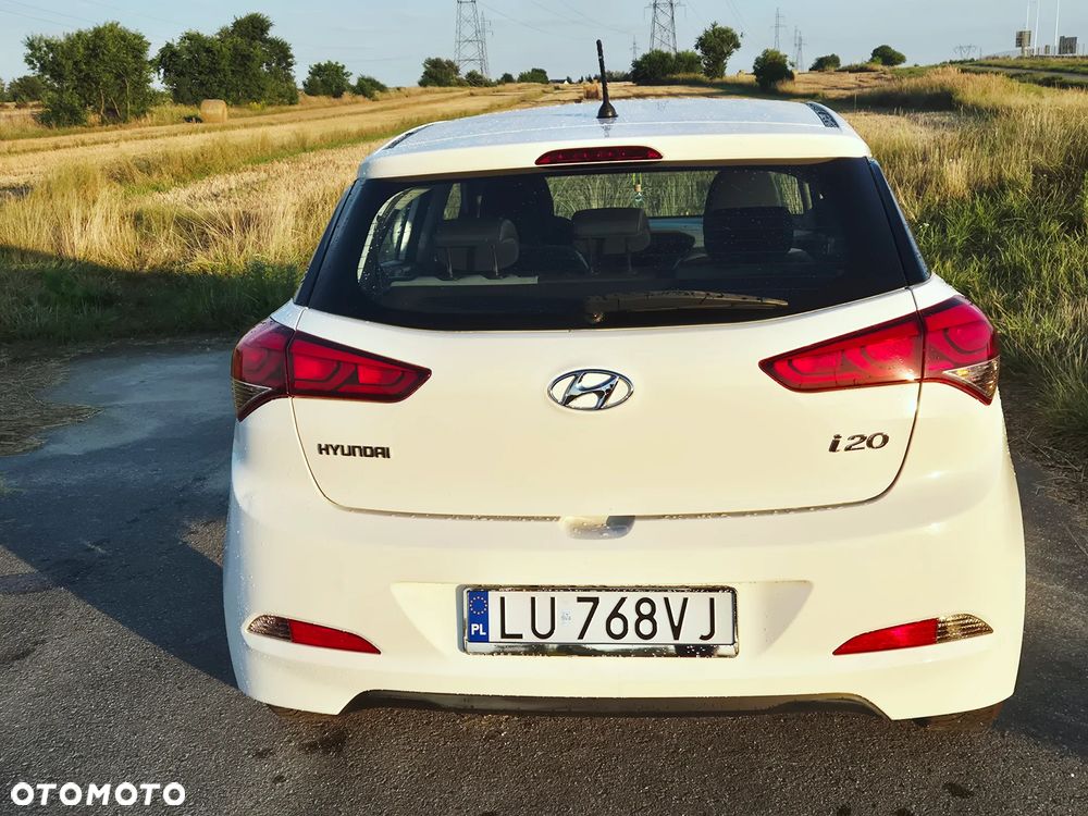 Hyundai i20 - 16