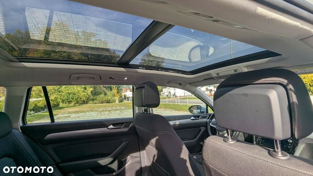 Volkswagen Passat Variant 2020 photo 4