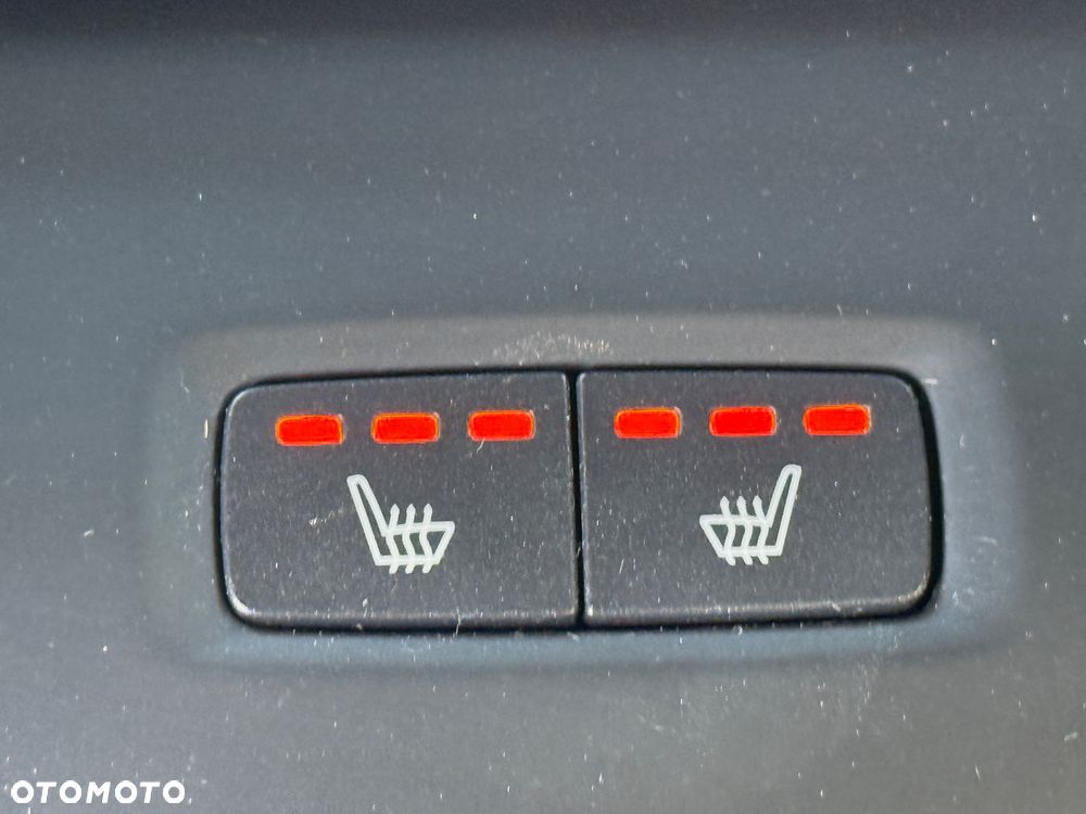 Volvo V90 D3 AWD Geartronic Momentum - 30