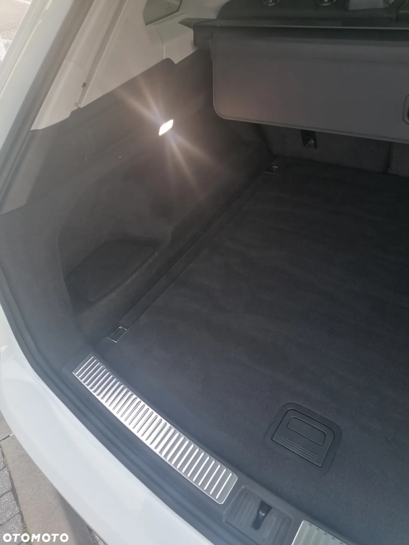 Volkswagen Touareg 3.0 V6 TDI SCR 4Mot - 37