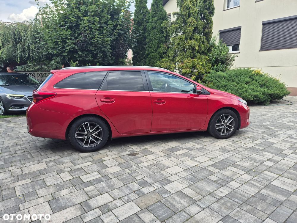 Toyota Auris - 11