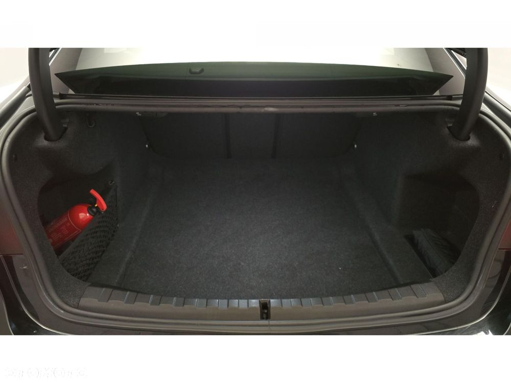 BMW Seria 3 320d xDrive mHEV M Sport - 24