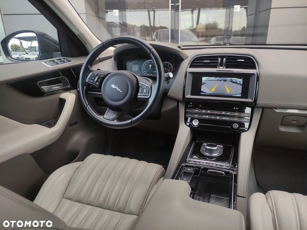 Jaguar F-Pace 3.0 V6 AWD Portfolio - 15