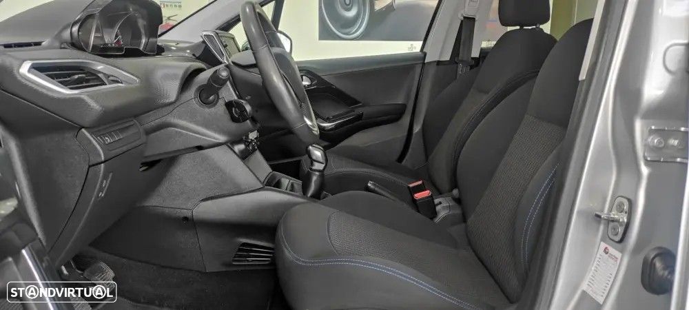 Peugeot 208 1.2 PureTech Active - 18