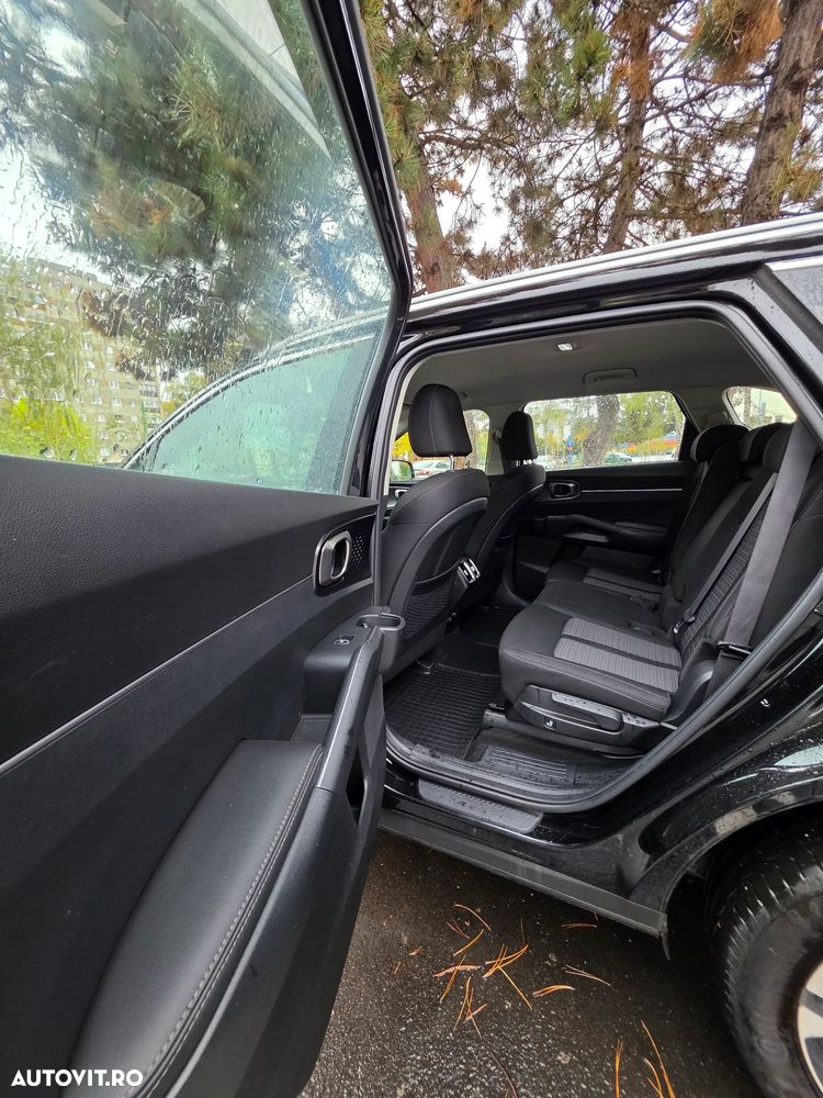 Kia Sorento 1.6 T-GDI HEV 6AT 4x2 7P Activ - 10