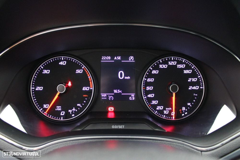 SEAT Arona 1.6 TDI Style - 32