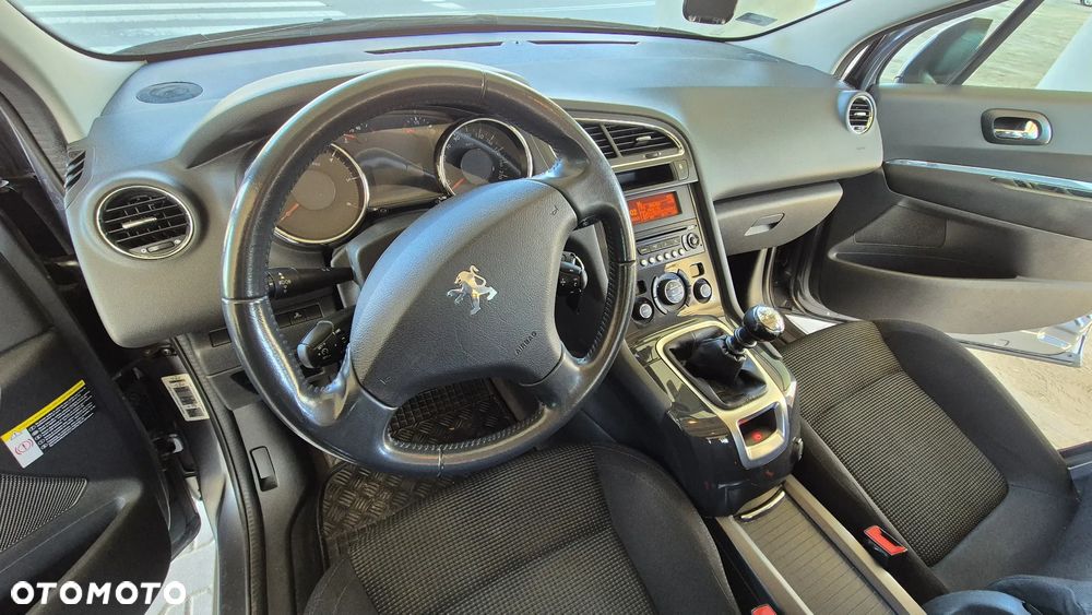 Peugeot 5008 2.0 HDi Premium - 6