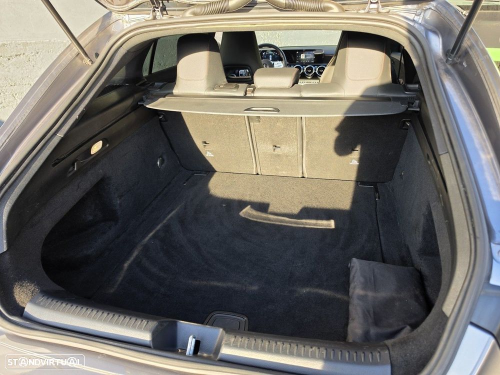 Mercedes-Benz CLA 200 d Shooting Brake AMG Line Aut. - 14