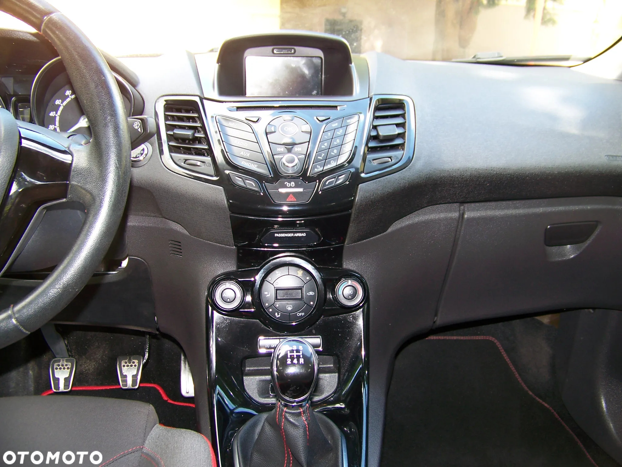Ford Fiesta - 23