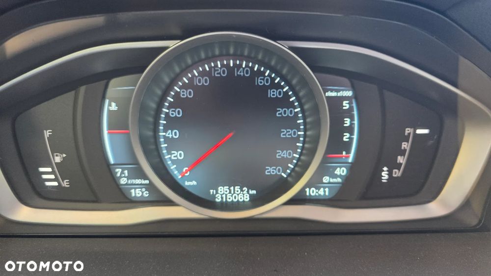 Volvo V70 D4 Drive-E Momentum - 17