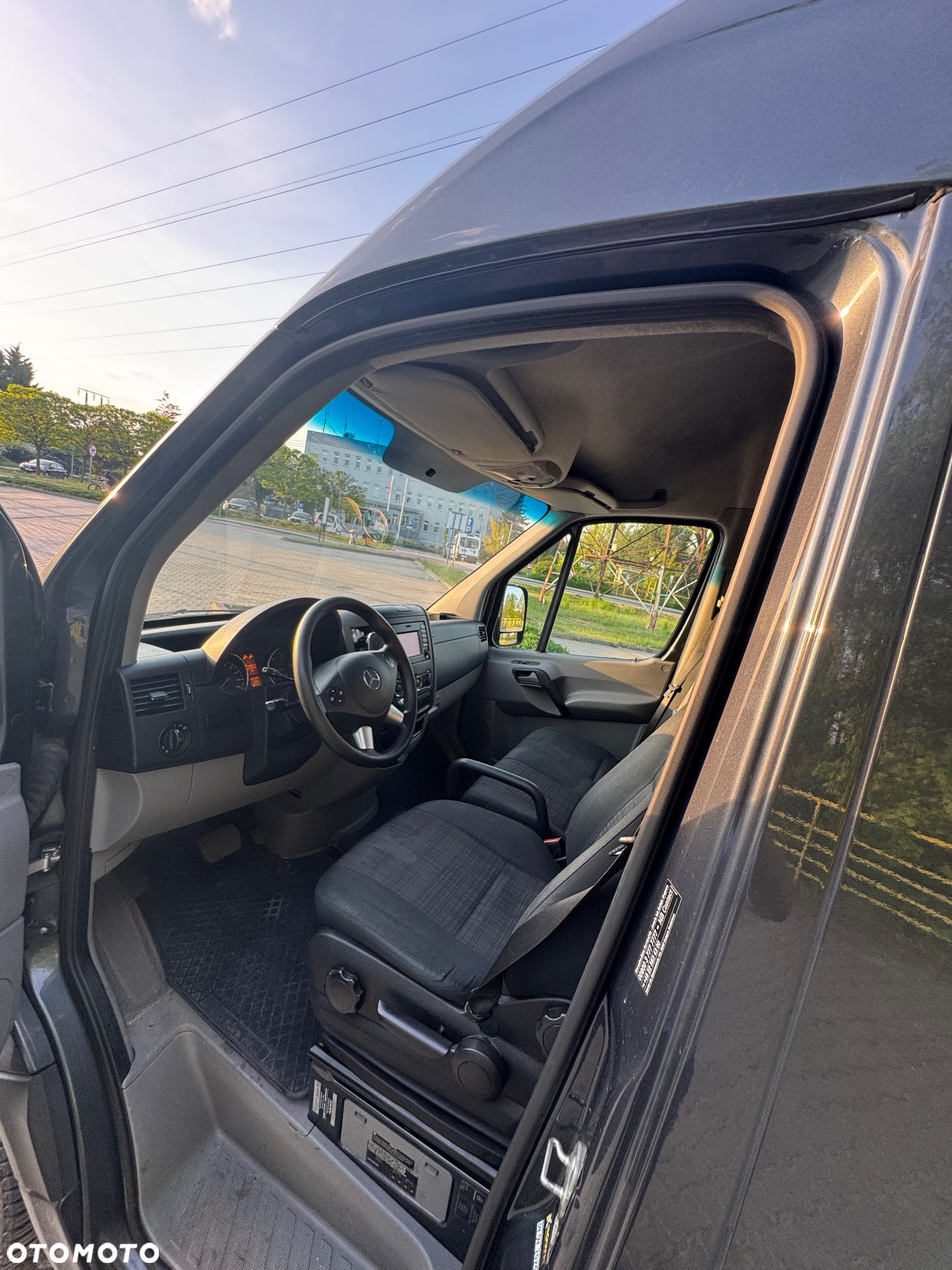 Mercedes-Benz Sprinter - 2
