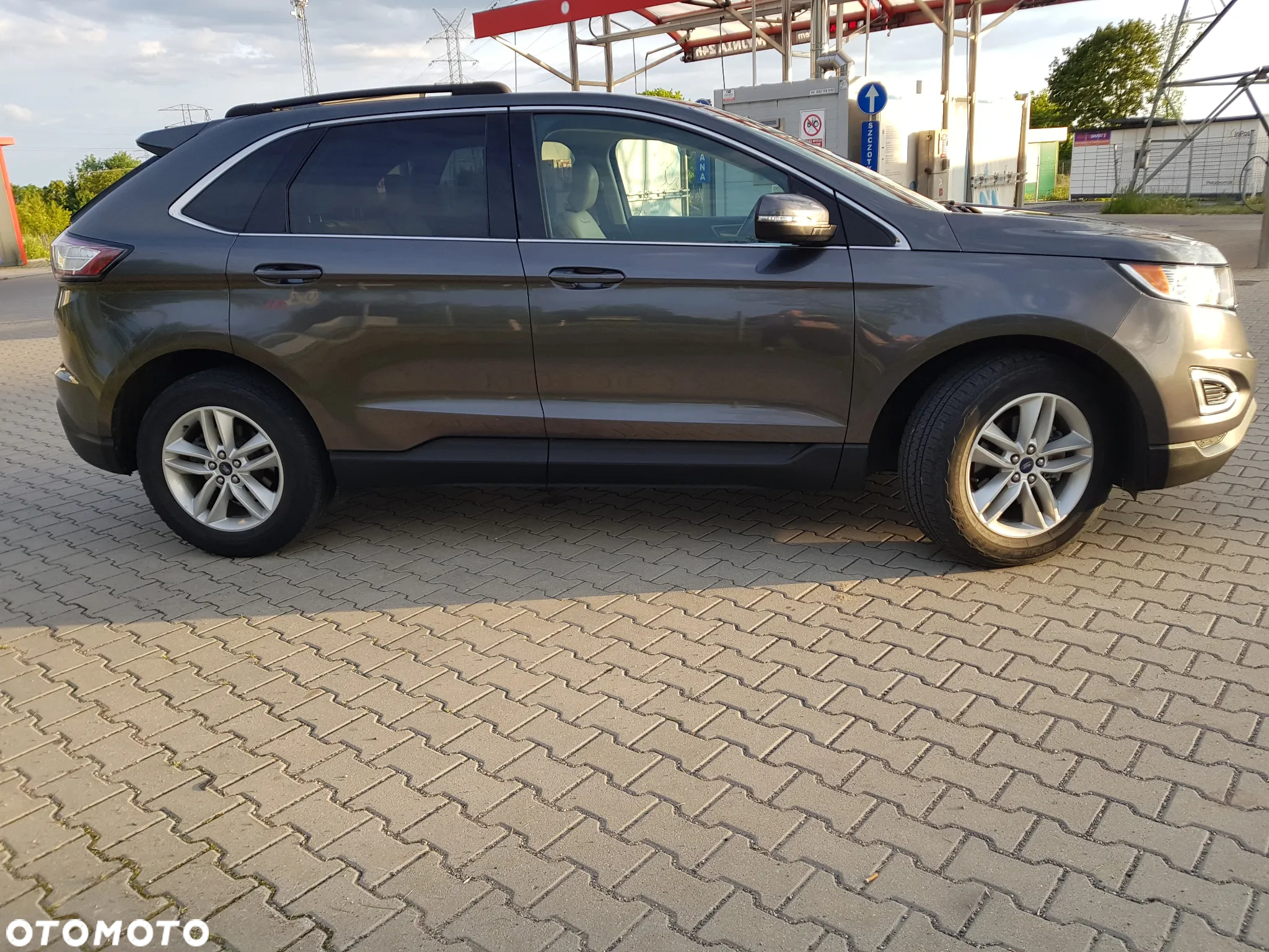 Ford Edge - 9