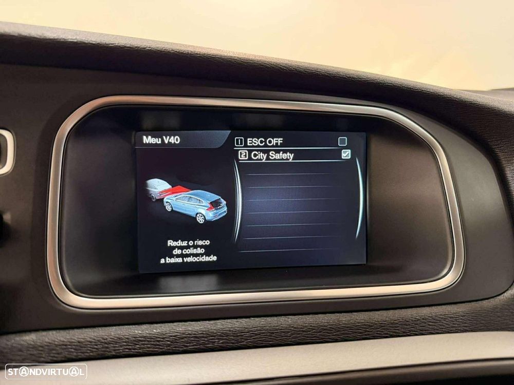 Volvo V40 1.6 D2 Momentum - 16