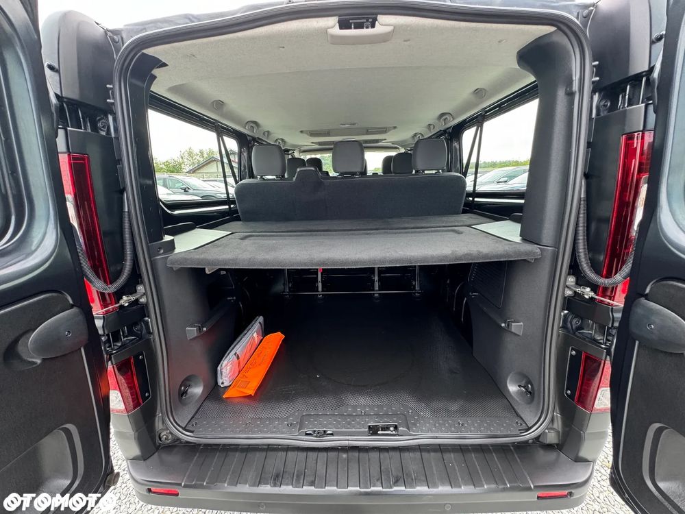 Renault Trafic - 25