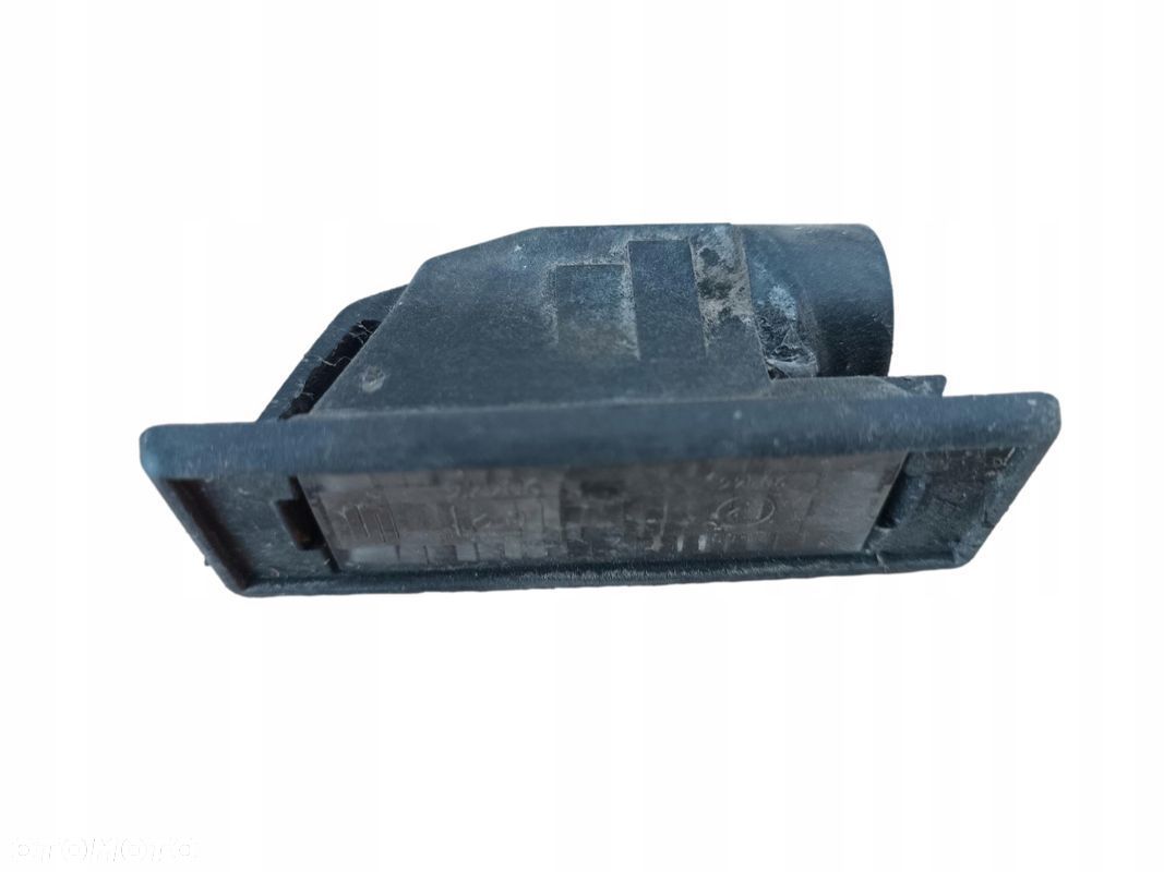 lampa podświetlenia tablicy rejestracyjnej Peugeot 306 oryginał 741617 - 1