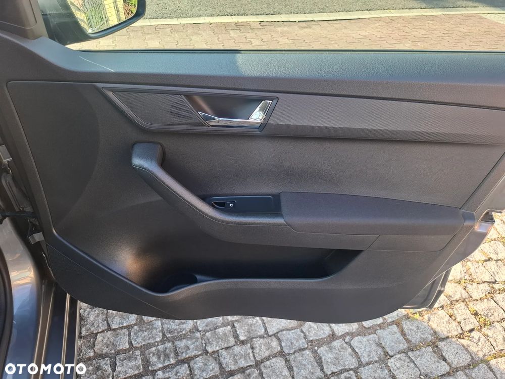 Skoda Fabia 1.0 TSI Ambition Plus - 29