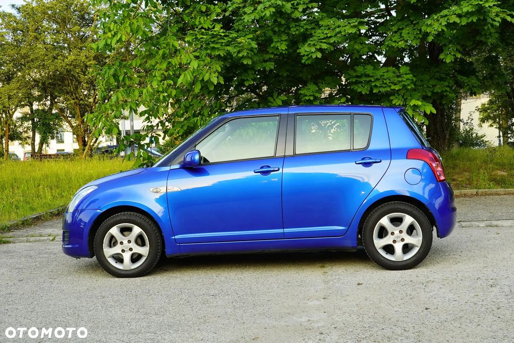 Suzuki Swift - 8