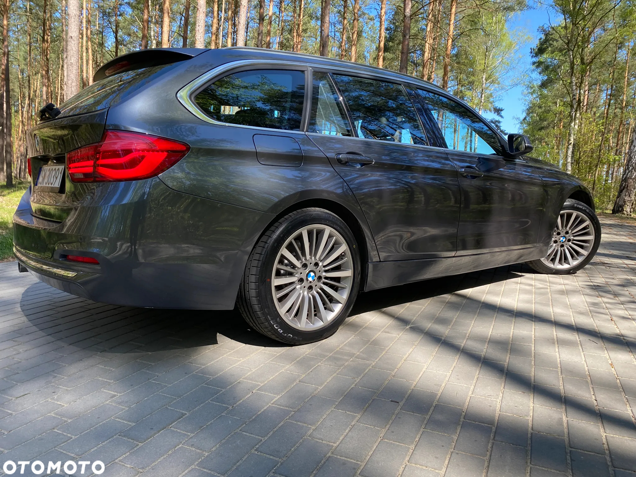 BMW Seria 3 330d xDrive Luxury Line - 16