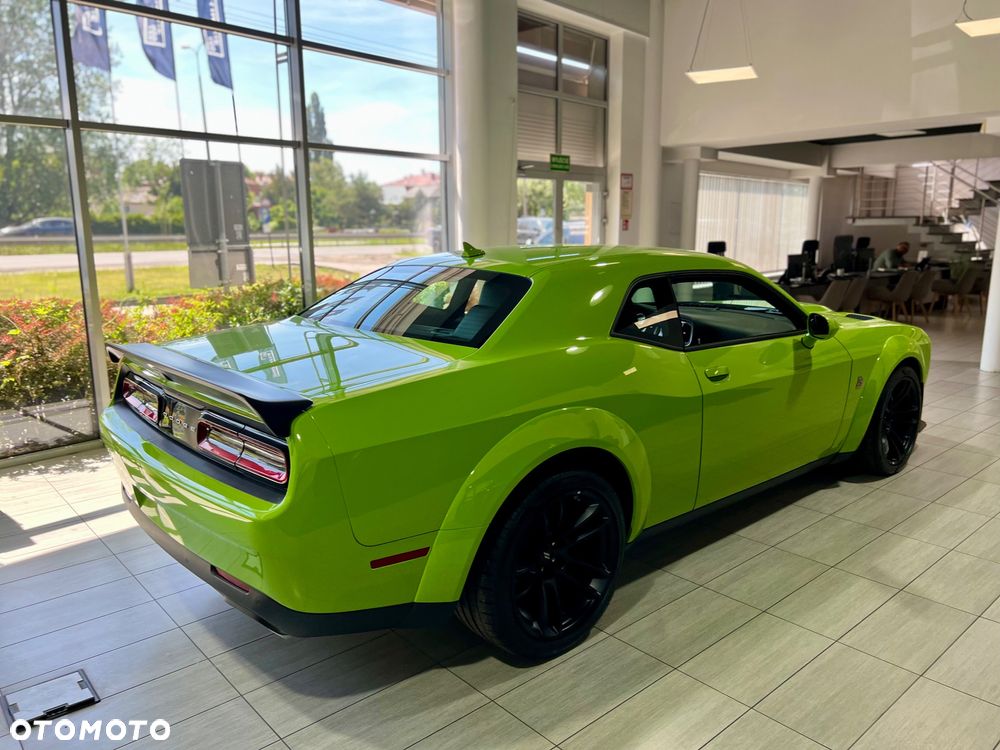 Dodge Challenger 6.4 Scat PackWidebody - 11