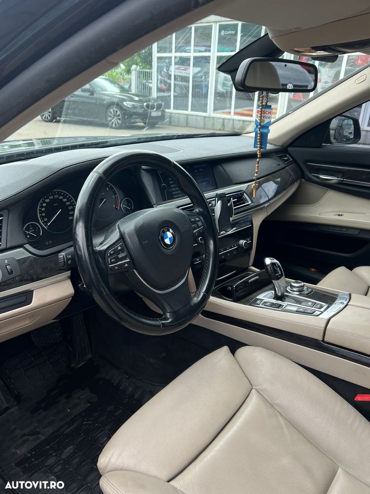BMW Seria 7 740d xDrive - 4