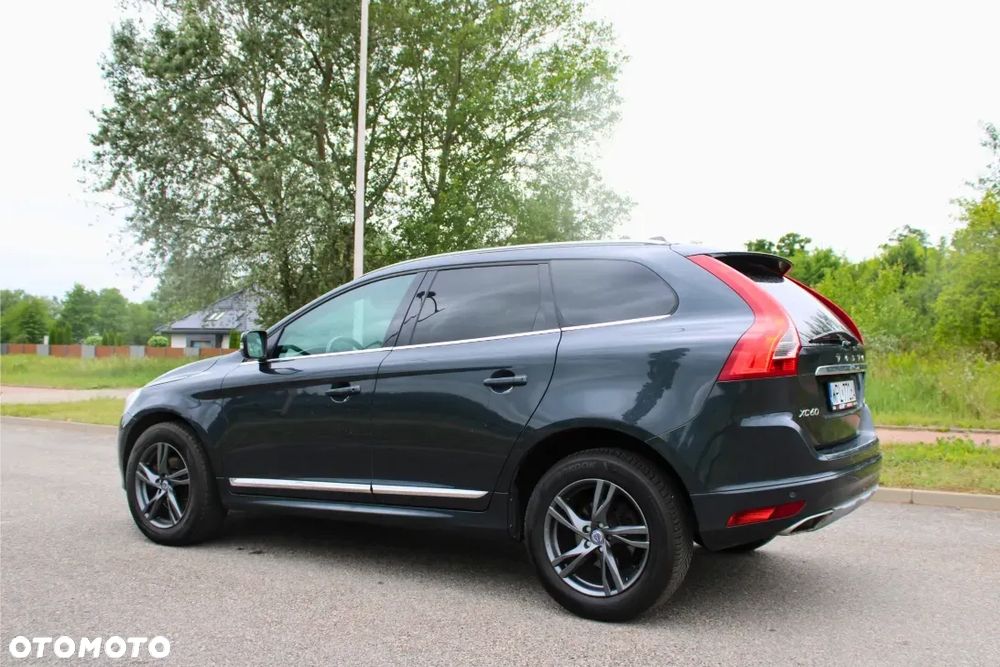 Volvo XC 60 D4 Geartronic Summum - 9