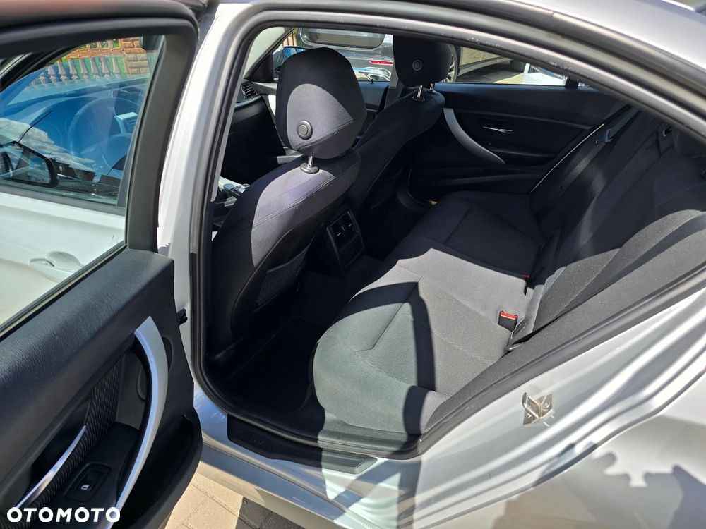 BMW Seria 3 - 9