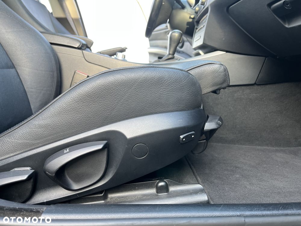 BMW Seria 3 325i - 15